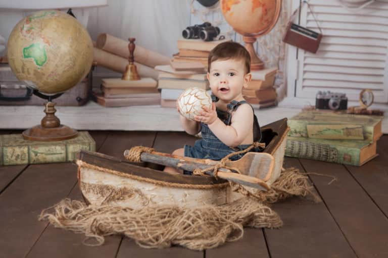 צילום תינוקות עם אביזר סירה