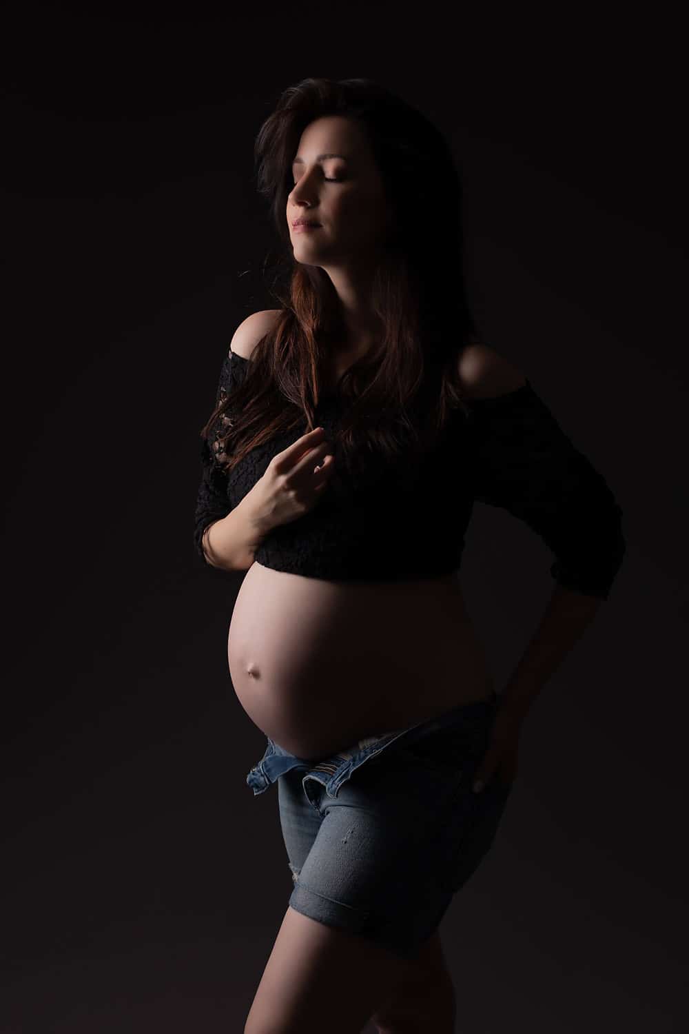 צילומים אומנותיים לנשים בהריון